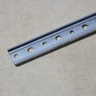<p dir="ltr">PRE-DRILLED BAR</p>